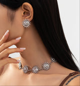 Solar Diva Earrings & Necklace Set
