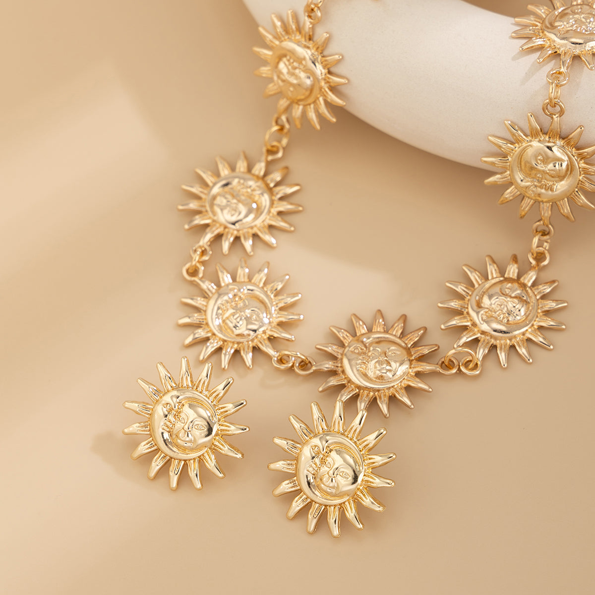 Solar Diva Earrings & Necklace Set