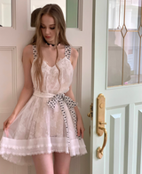 [Pre-sale] Black Pearl in Lace Dress
