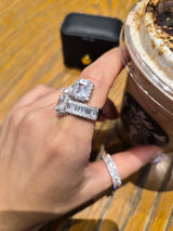 Twin Blaze Diamond Ring