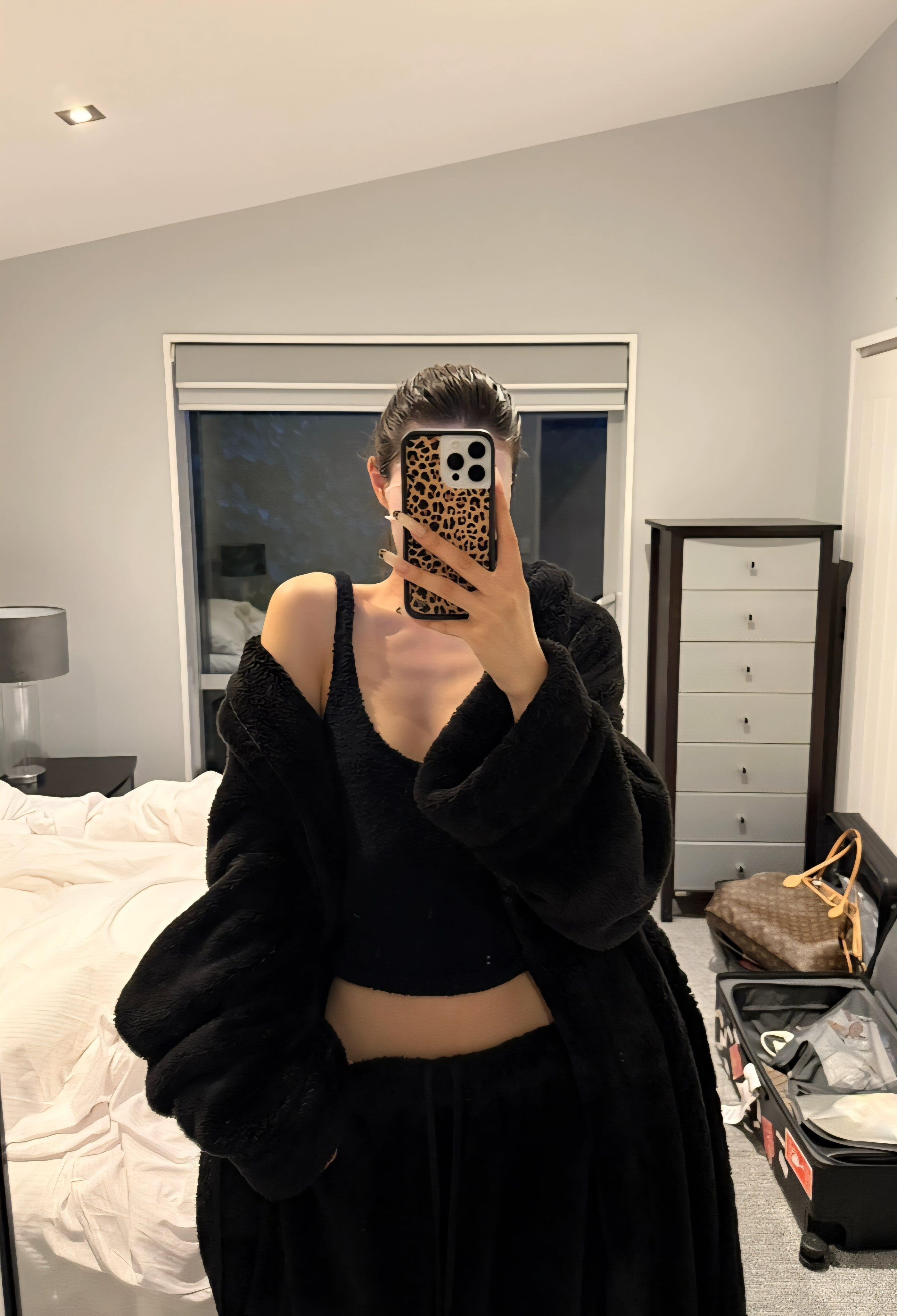 Noir Cloud Long Robe Coat