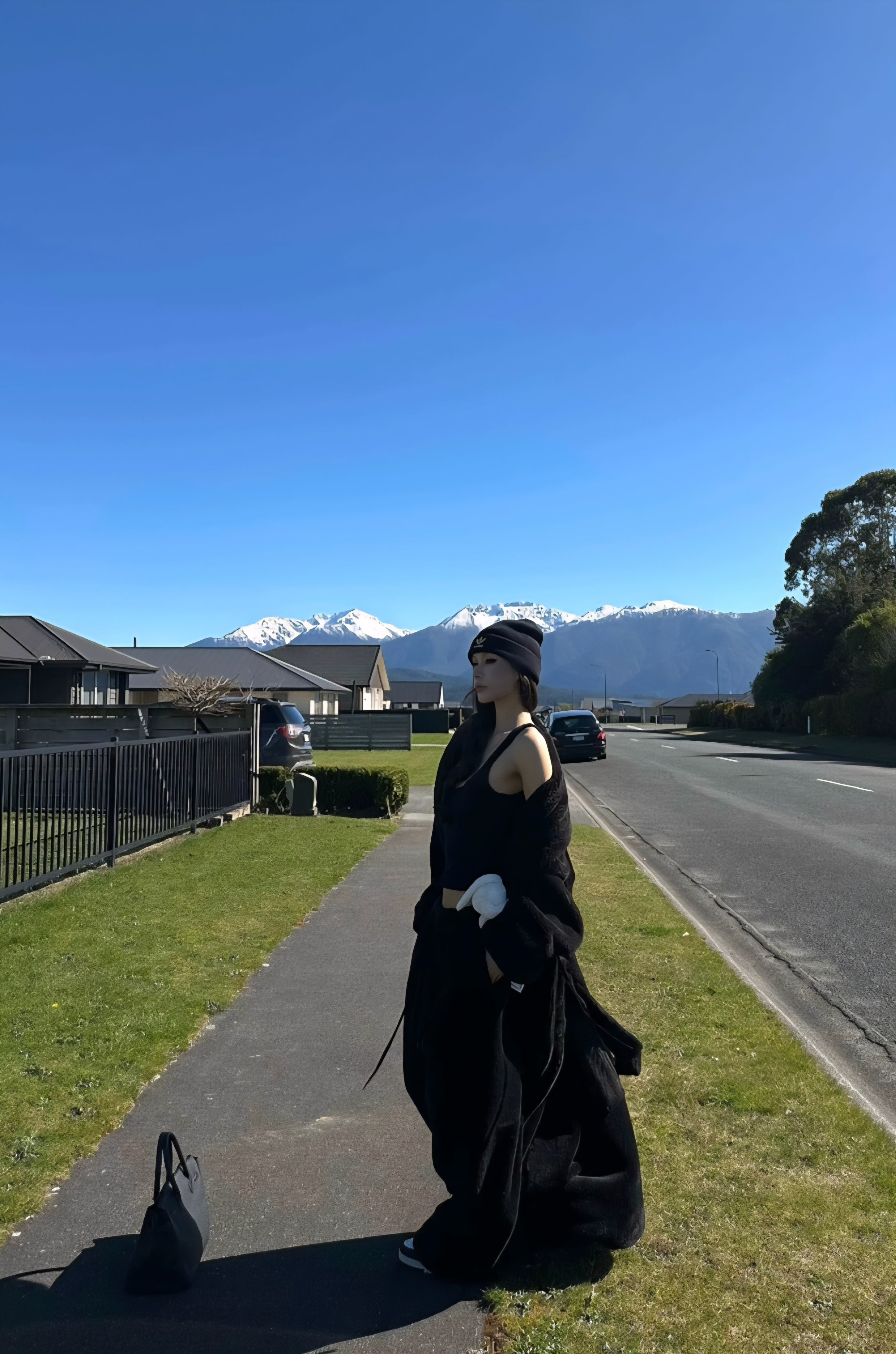 Noir Cloud Long Robe Coat