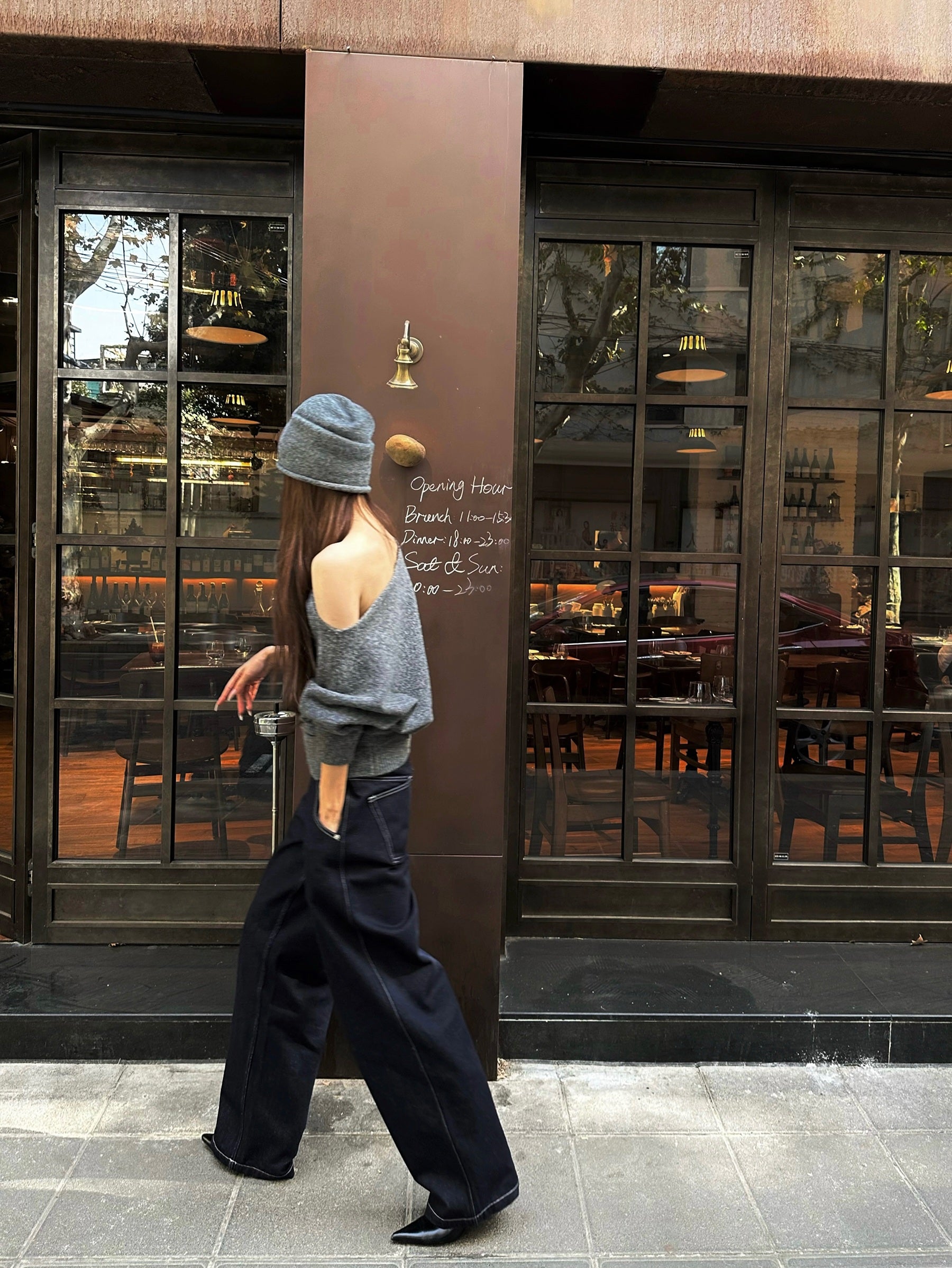 [Pre-sale] Effortless Off-Shoulder Knit & Beanie